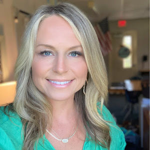 Meet your Posher, Elina